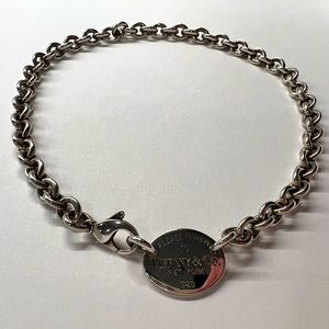 TIFFANY & CO. Iconic Oval Tag - Return To Tiffany Necklace - Authentic
